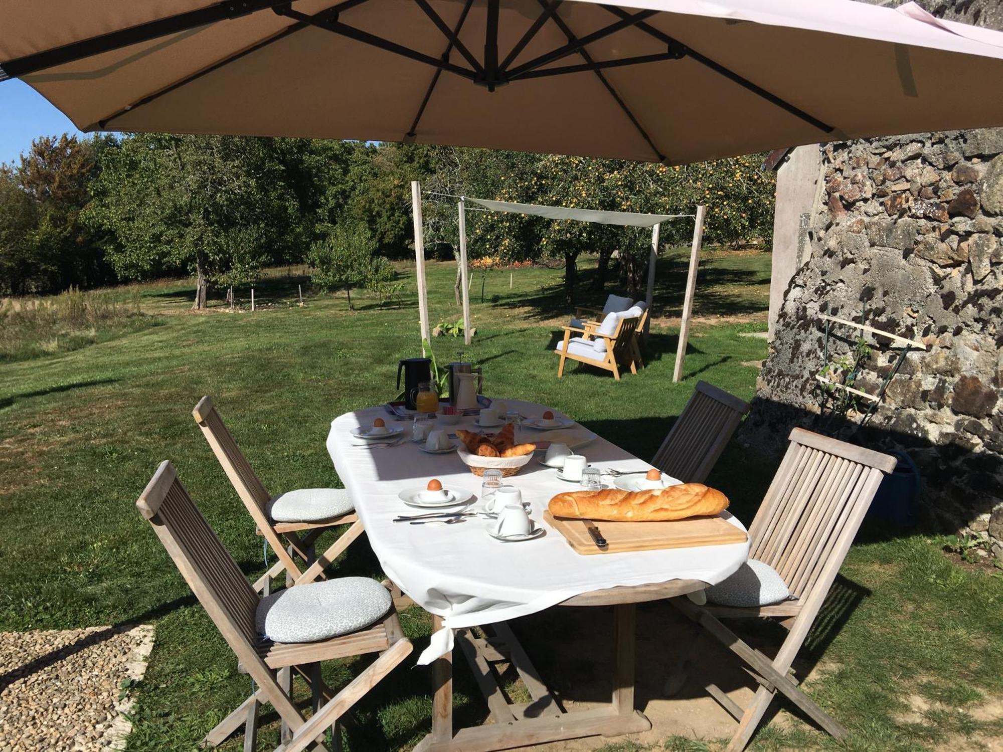 La Mirabelle Bed & Breakfast Saint-Pierre-de-Fursac Dış mekan fotoğraf